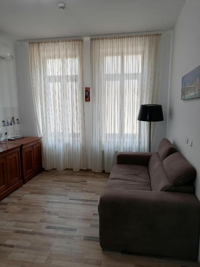 בוקרשט Reginetta Suites מראה חיצוני תמונה